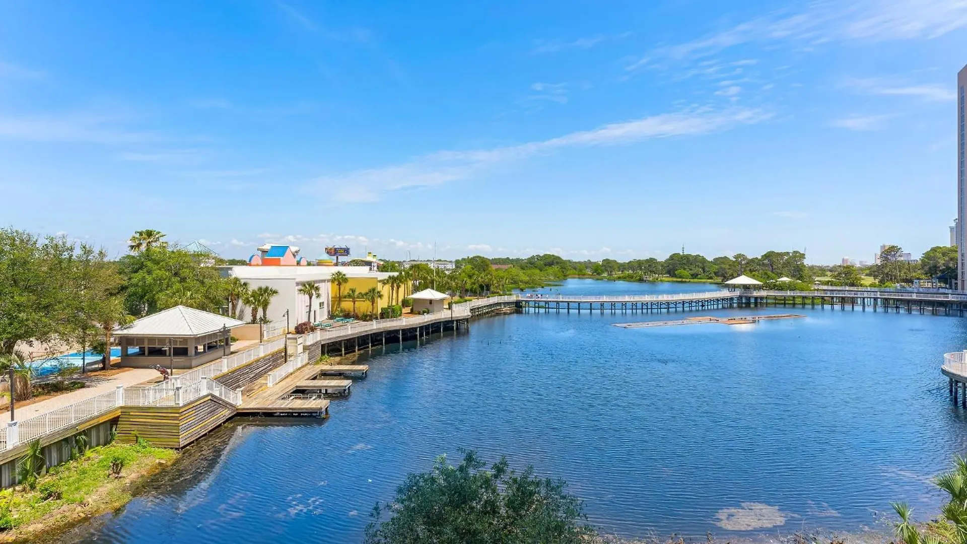 Semesterbostad Laketown Wharf #236 By Nautical Properties Panama City Beach USA